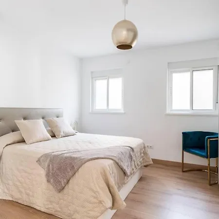 Apartament Magnifico Atico En Frente De La Feria *